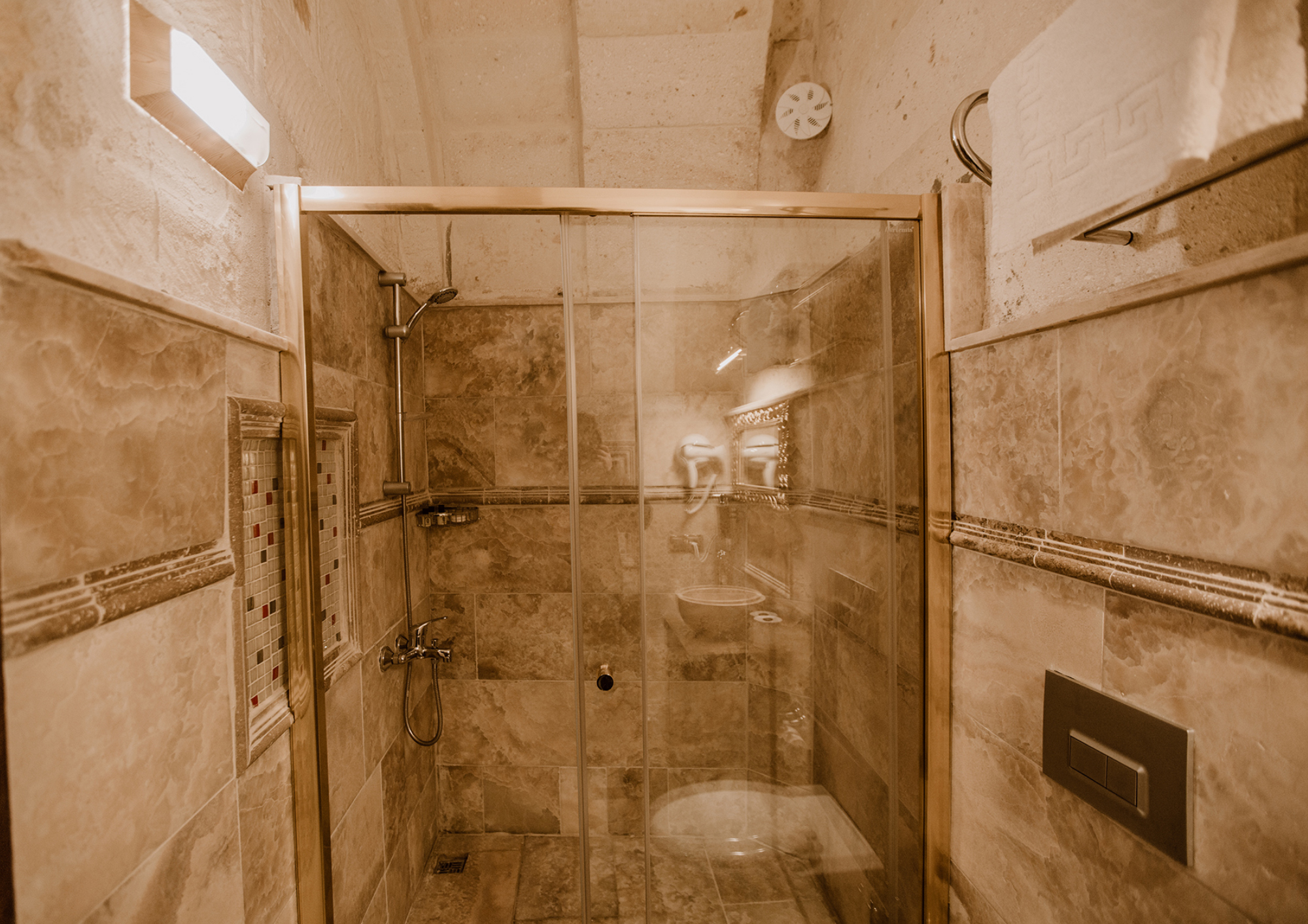 109-Suite-01