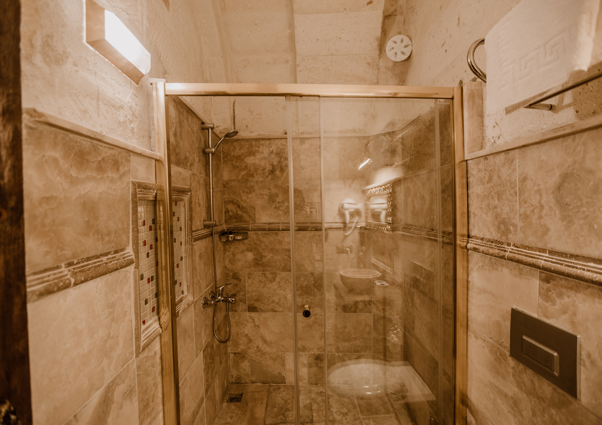 110-Suite-06